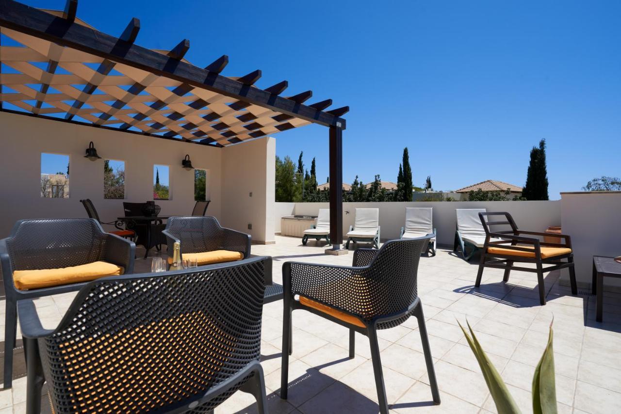 3 Bedroom Villa Madelini With Private Pool, Aphrodite Hills Resort 库克里亚 外观 照片
