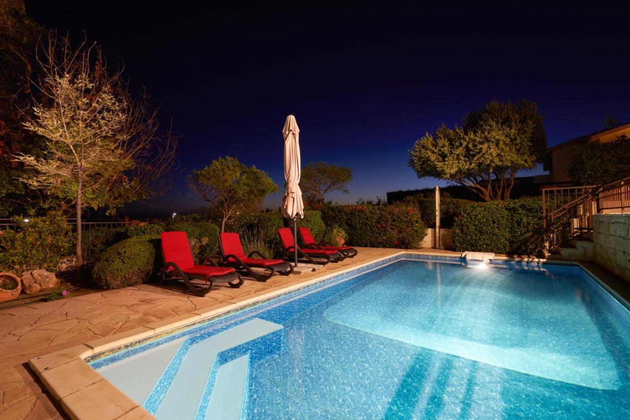 3 Bedroom Villa Madelini With Private Pool, Aphrodite Hills Resort 库克里亚 外观 照片