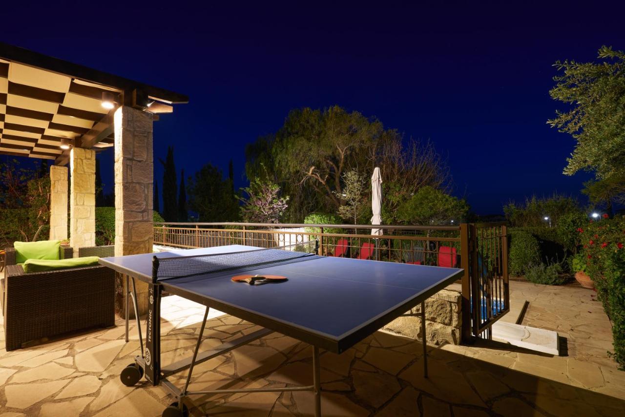 3 Bedroom Villa Madelini With Private Pool, Aphrodite Hills Resort 库克里亚 外观 照片