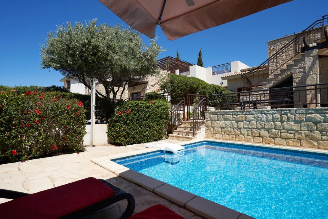 3 Bedroom Villa Madelini With Private Pool, Aphrodite Hills Resort 库克里亚 外观 照片