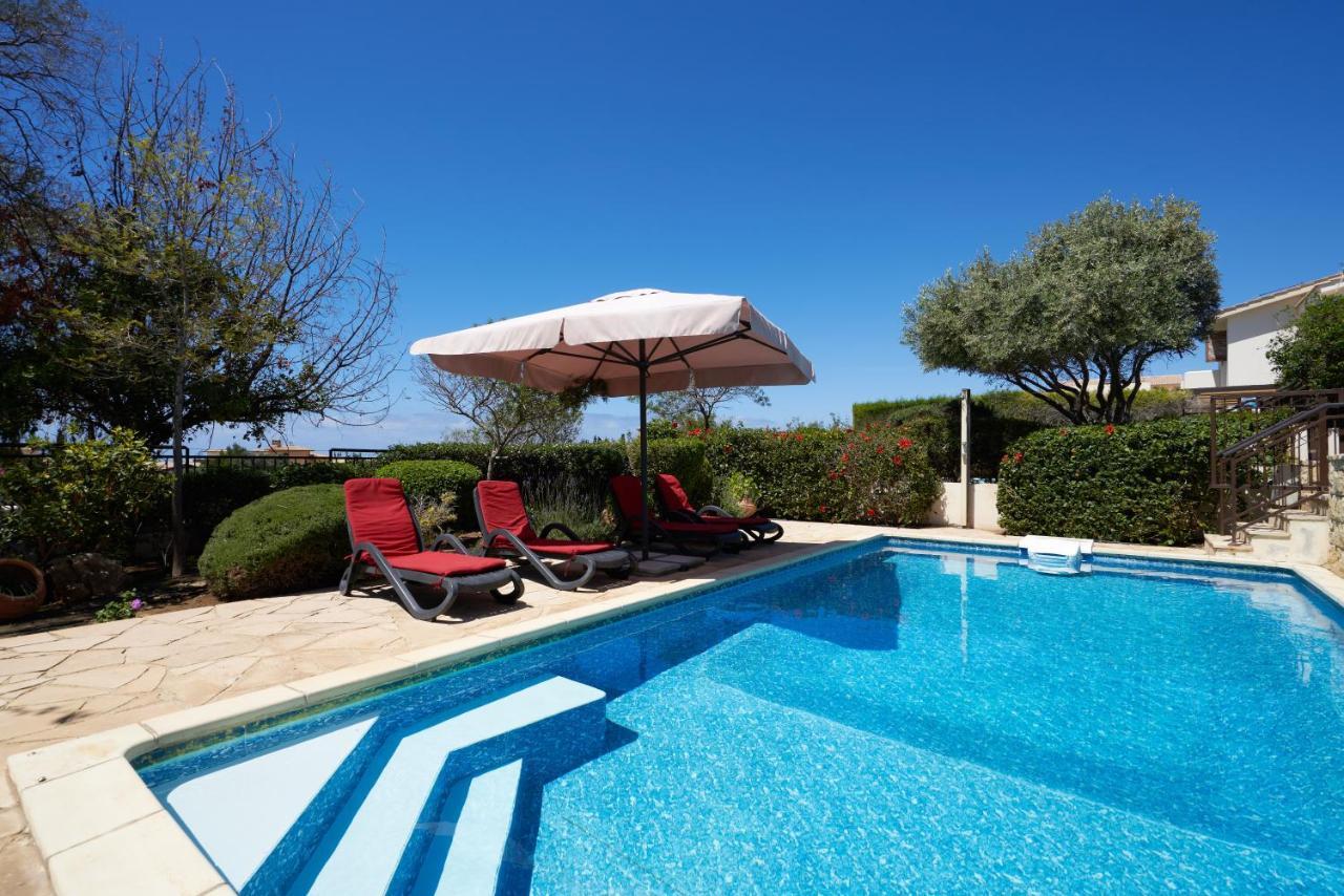 3 Bedroom Villa Madelini With Private Pool, Aphrodite Hills Resort 库克里亚 外观 照片