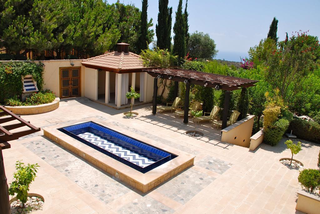 3 Bedroom Villa Madelini With Private Pool, Aphrodite Hills Resort 库克里亚 外观 照片