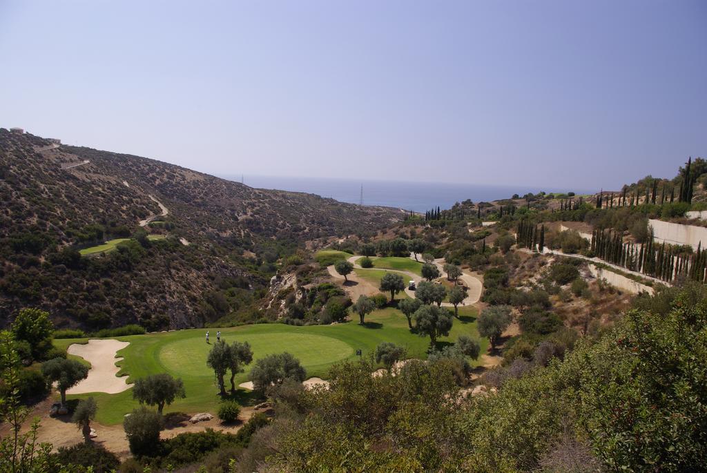 3 Bedroom Villa Madelini With Private Pool, Aphrodite Hills Resort 库克里亚 外观 照片