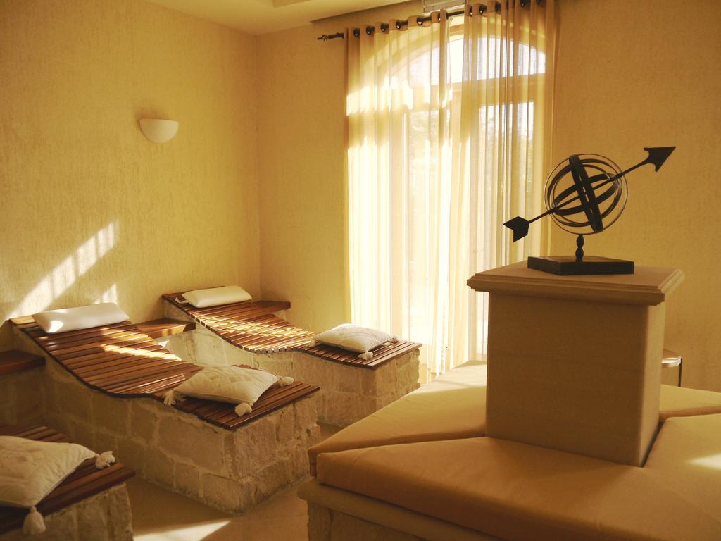 3 Bedroom Villa Madelini With Private Pool, Aphrodite Hills Resort 库克里亚 外观 照片