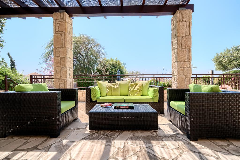 3 Bedroom Villa Madelini With Private Pool, Aphrodite Hills Resort 库克里亚 外观 照片